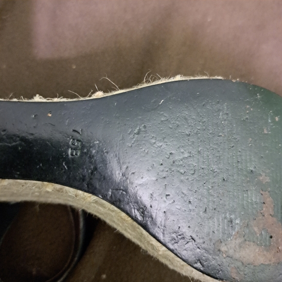 Women's Guess Wedge Sandals - Picture 11 of 13